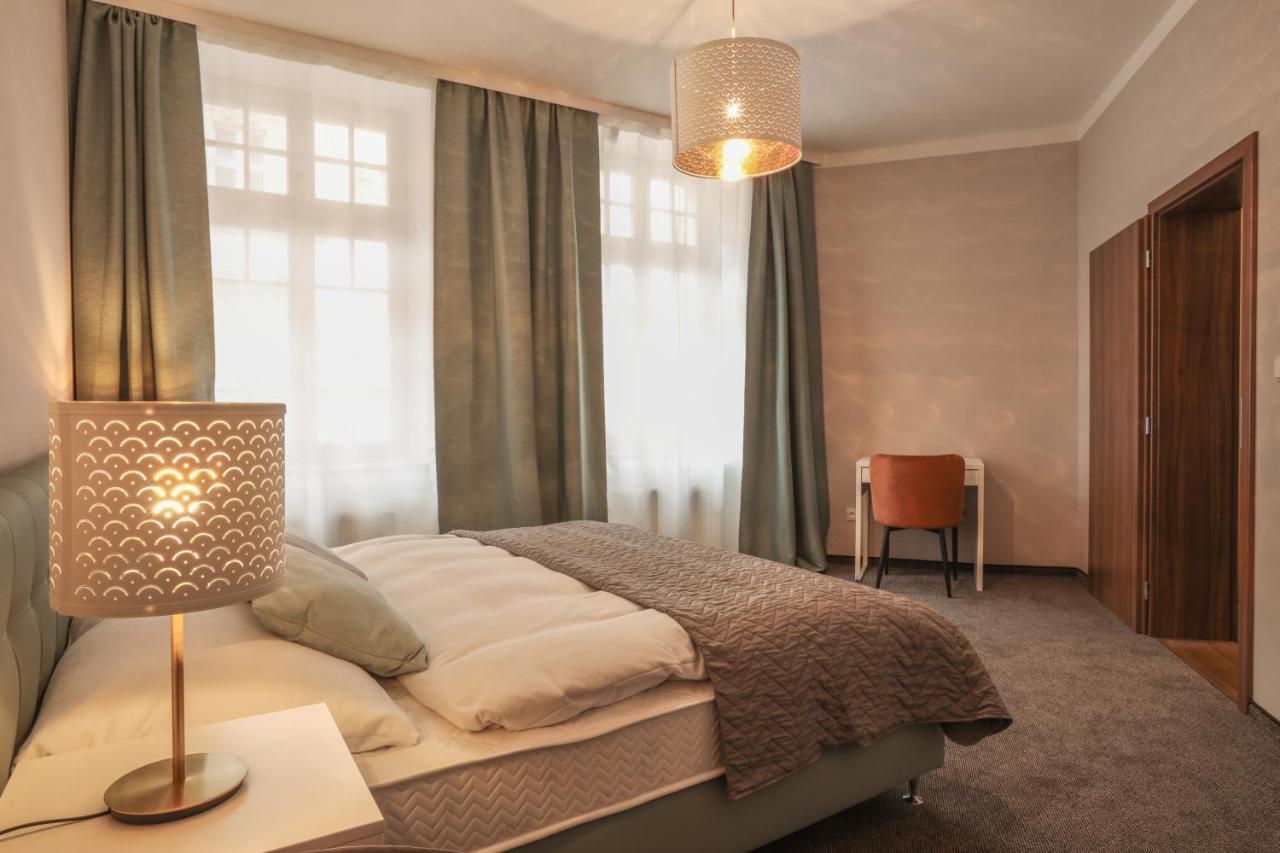 Hotel Pilgrim Karlsbad Exteriör bild