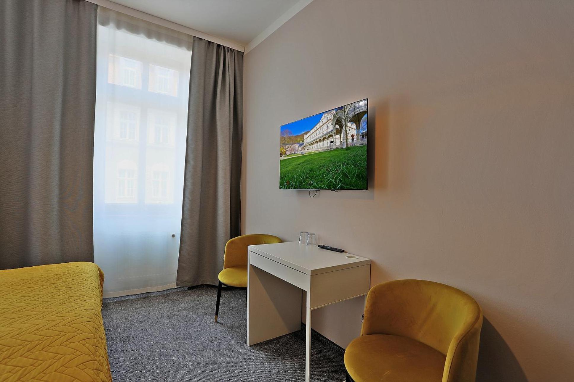 Hotel Pilgrim Karlsbad Rum bild