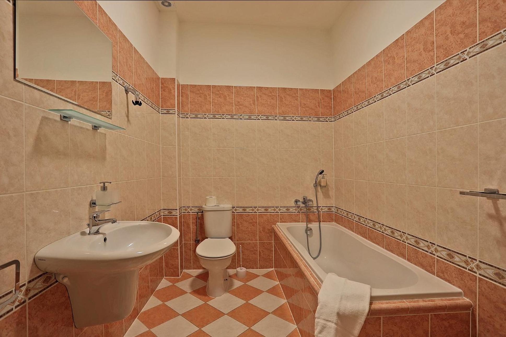 Hotel Pilgrim Karlsbad Rum bild